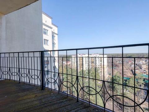 комерційна за адресою Валерія Лобановського вул., 18