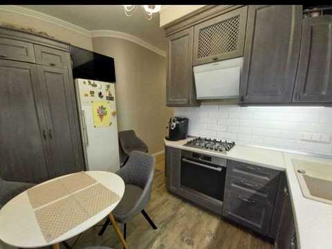 квартира за адресою Дмитра Скоробогатова вул., 5