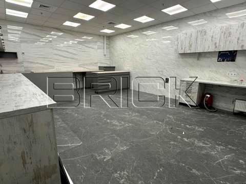 комерційна за адресою Лесі Українки бульв., 7-В