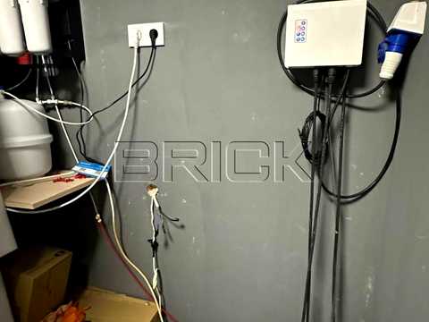 комерційна за адресою Лесі Українки бульв., 7-В