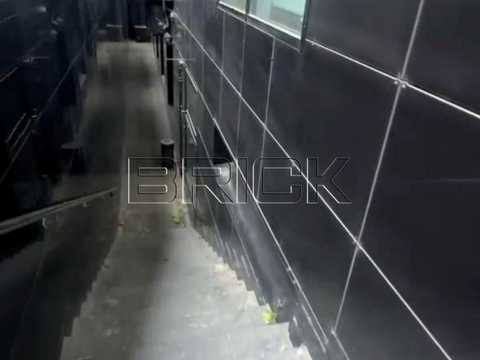 комерційна за адресою Лесі Українки бульв., 7-В