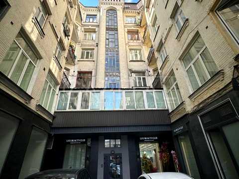 коммерческая по адресу Большая Васильковская ул. (Красноармейская), 18
