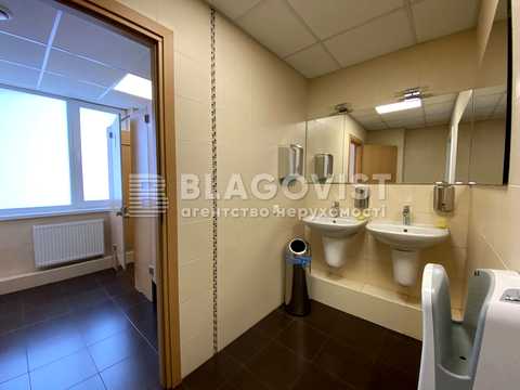 комерційна за адресою Полярна вул., 20