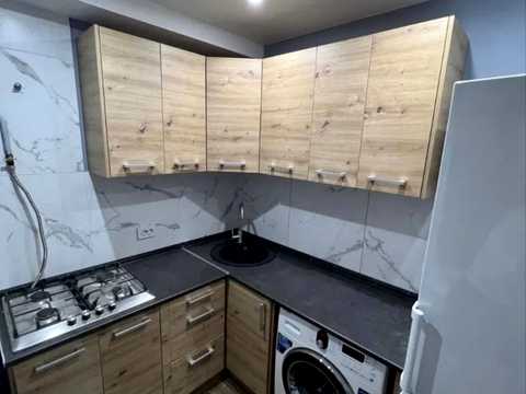 квартира за адресою Космічна вул., 5