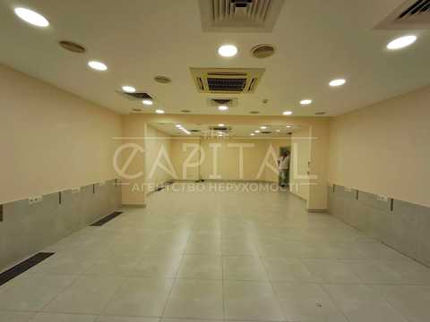 комерційна за адресою Басейна вул., 7