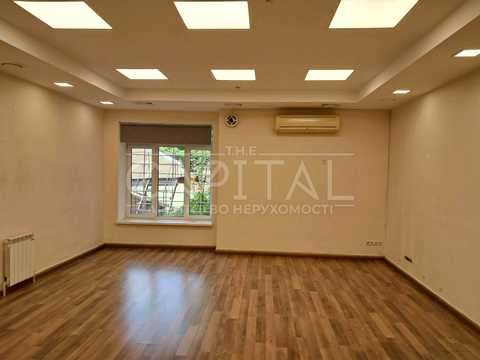 комерційна за адресою Басейна вул., 7