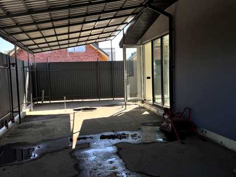 будинок за адресою Героїв Крут, 8А