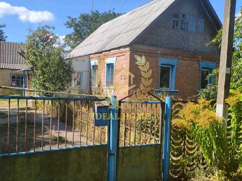 дом по адресу с. Устимовка, 8-го Березня, 7