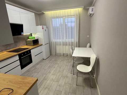 квартира за адресою Академіка Сахарова вул., 3-А