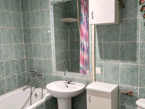 квартира за адресою Злуки просп., 1