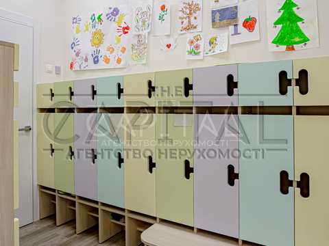 комерційна за адресою Метрологічна вул., 56
