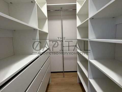 квартира за адресою Салютна вул., 2к25