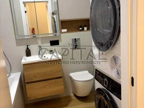 квартира за адресою Салютна вул., 2к25