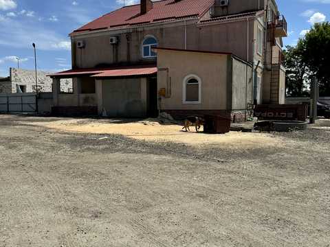 комерційна за адресою Шевченка, 60