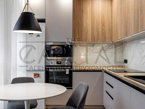 квартира за адресою Салютна вул., 2к19