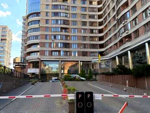 коммерческая по адресу Жилянская ул., 59