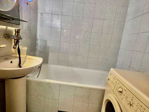 квартира по адресу Андрея Мельника ул., 8