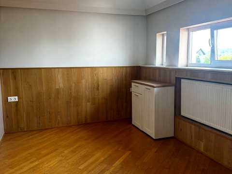 комерційна за адресою Риболовецька вул., 19