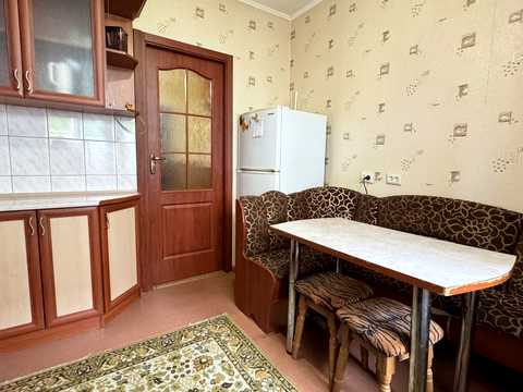 квартира за адресою Молодіжна вул., 52
