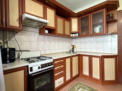 квартира за адресою Молодіжна вул., 52