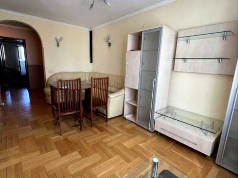 квартира по адресу Голосеевский просп. (40-летия Октября), 11