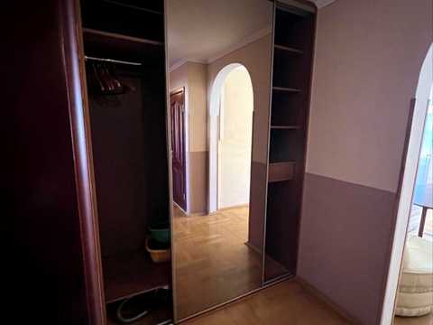 квартира по адресу Голосеевский просп. (40-летия Октября), 11