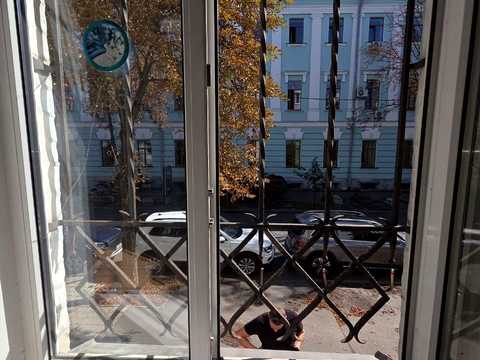 коммерческая по адресу Михаила Грушевского ул., 28/2
