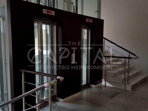 комерційна за адресою Митрофана Довнар-Запольського вул., 7