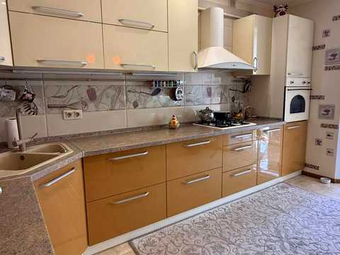 квартира за адресою Таїрова вул., 6