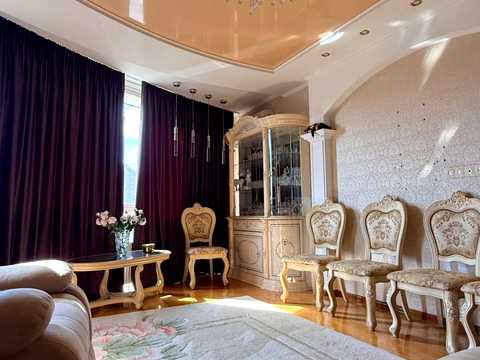 квартира за адресою Таїрова вул., 6