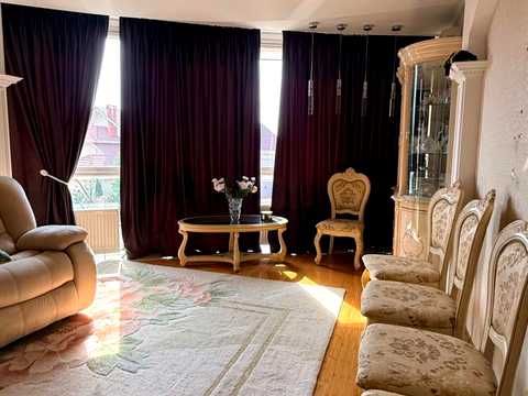 квартира за адресою Таїрова вул., 6