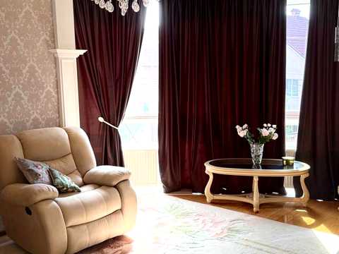 квартира за адресою Таїрова вул., 6