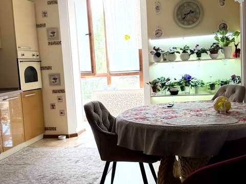 квартира за адресою Таїрова вул., 6