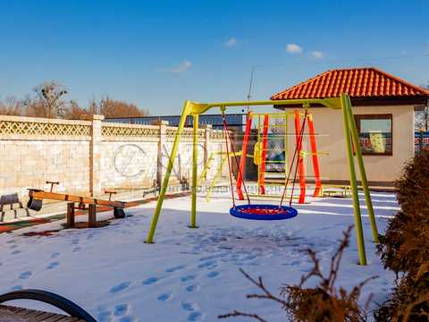 дом по адресу Центральна