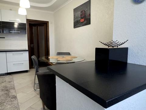 квартира за адресою Озерна вул., 3