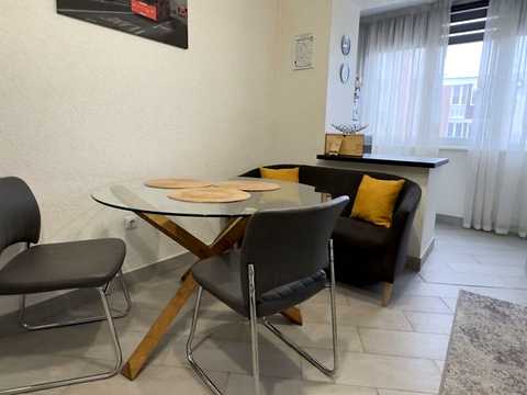 квартира за адресою Озерна вул., 3