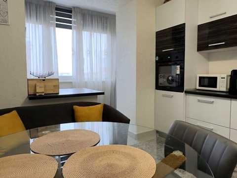 квартира за адресою Озерна вул., 3