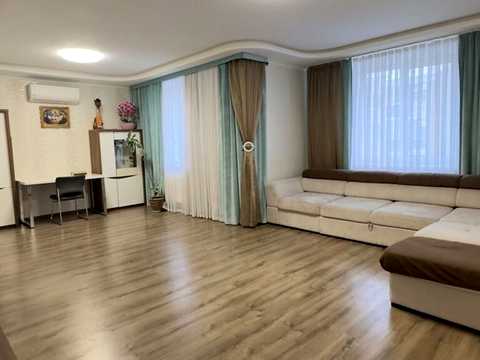 квартира за адресою Озерна вул., 3