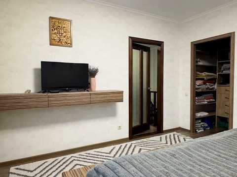 квартира за адресою Озерна вул., 3