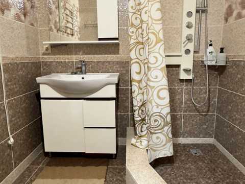 квартира за адресою Озерна вул., 3