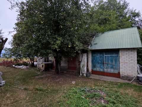 будинок за адресою с. Молодіжне, Молодіжна