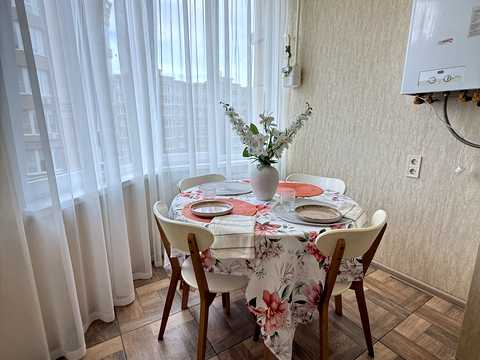 квартира за адресою Корольова вул., 2