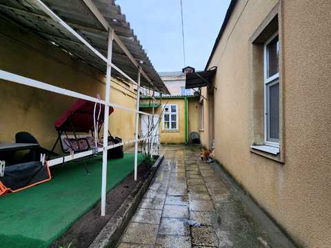 дом по адресу Петра Ивахненко ул. (Спорітінська вулиця, Бадаєва)