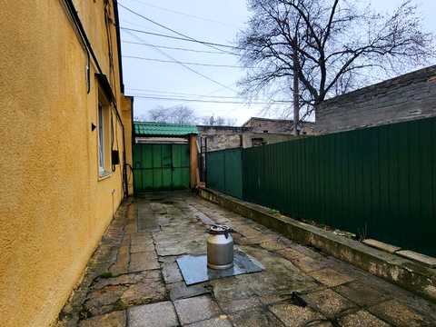 дом по адресу Петра Ивахненко ул. (Спорітінська вулиця, Бадаєва)