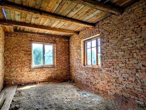 будинок за адресою с. Синів, Київська