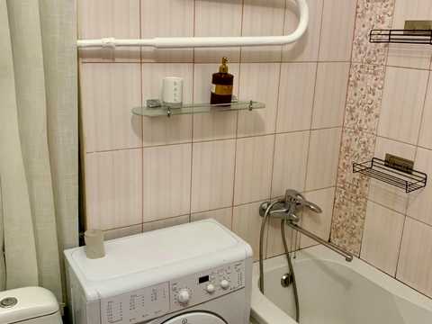 квартира за адресою Будівельників вул., 12