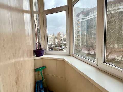 квартира за адресою Євгена Коновальця вул. (Щорса), 32-Б