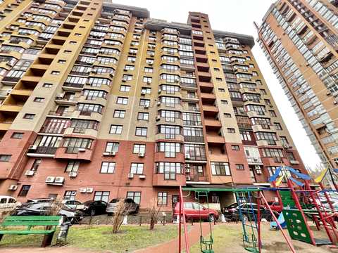 квартира за адресою Євгена Коновальця вул. (Щорса), 32-Б
