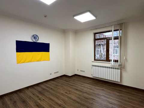 комерційна за адресою Київ, Володимирська вул., 63А