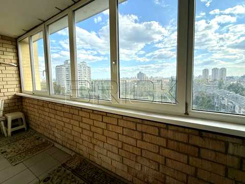квартира за адресою Олександра Довженка вул., 14/1